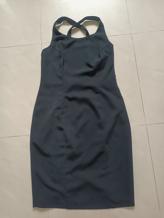 Elegancka sukienka Next 40 bez pleców mała czarna