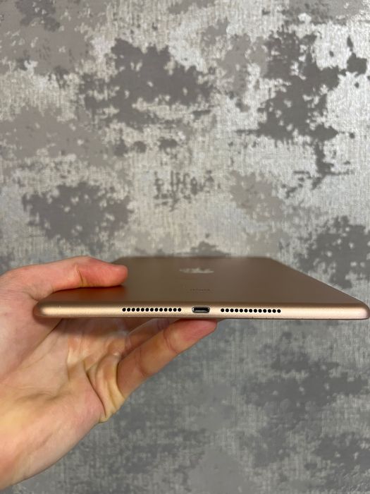 iPad 6 32gb все працює