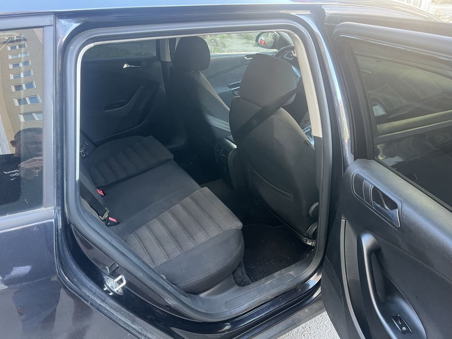 Volkswagen Passat полний привид