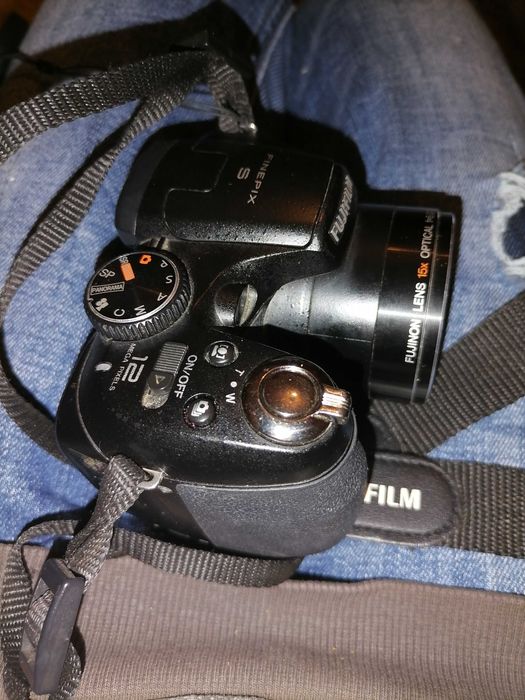 Aparat fotograficzny Fujifilm finepix s1600