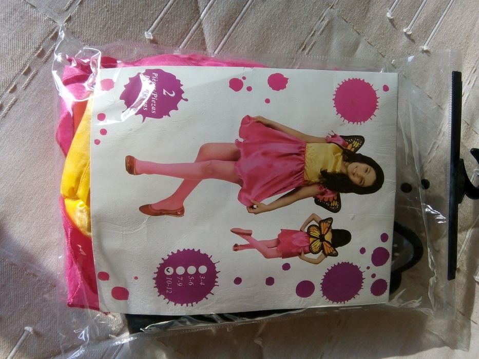 Roupa de carnaval borboleta 10/12 mas veste pouco 7/8