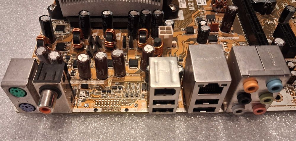 Płyta główna Asus M2N68-LA (Narra3) DELL RAID Rev.3.02 CPU RAM