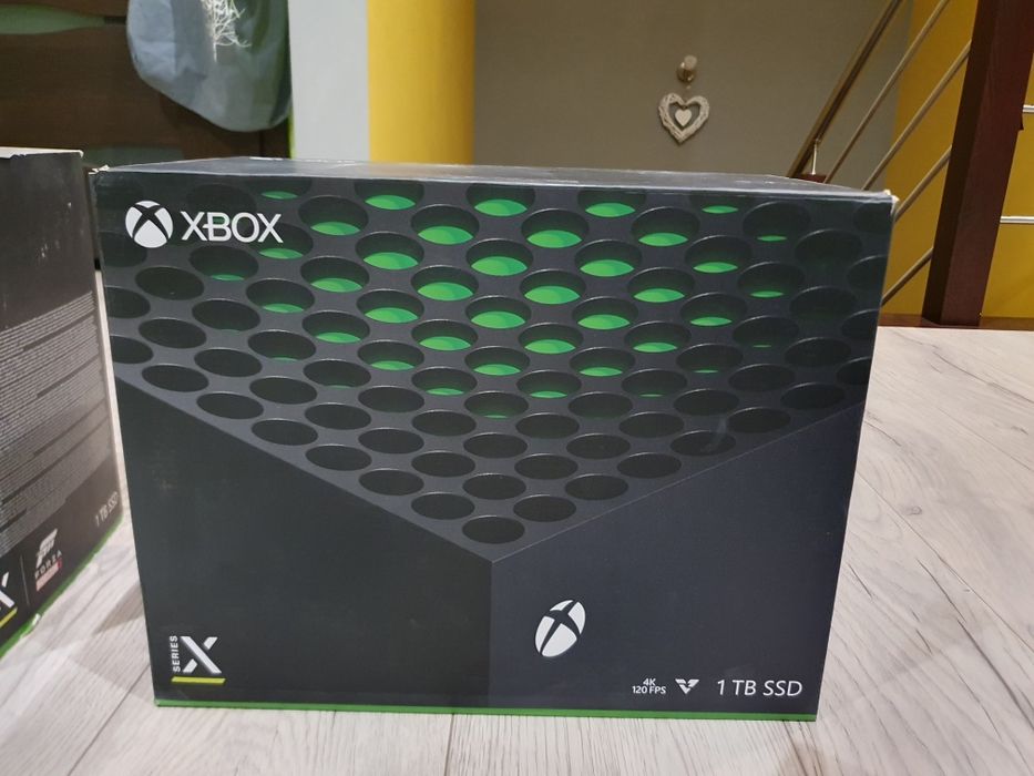Xbox Series X 1TB SSD z napędem FC 26 Fortnite Cały Komplet DUŻO GIER