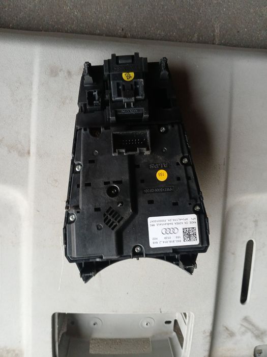 Panel sterowania mmi Audi tt 8s0