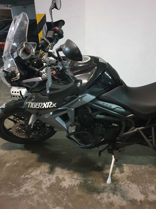 Moto triumph tiger xrx 800