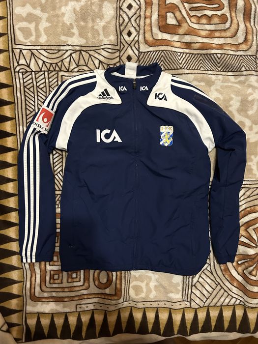 Мастерка, олімпійка.