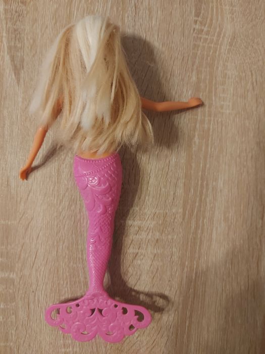 Lalka typu Barbie syrenka