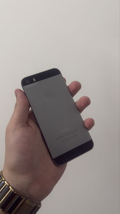 iPhone 5S |  iOS 9!!! | 16 GB