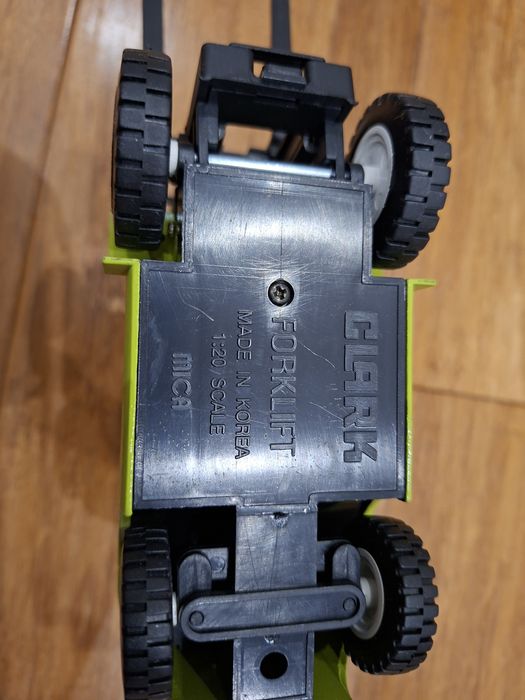 Model Mica Clark C30 1:20