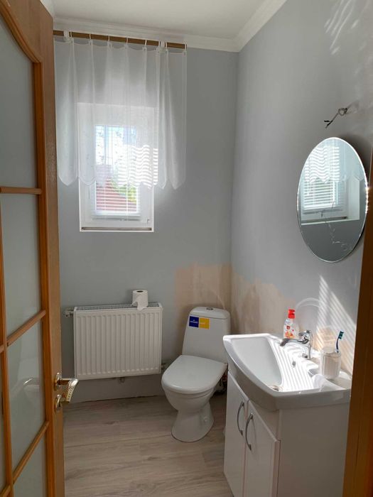 Продам хороший дом для большой дружной семьи  метро Киевская