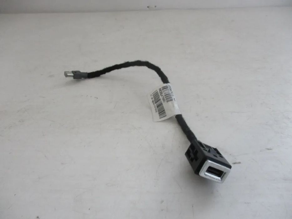 Módulo ficha USB Peugeot 308 9806047980