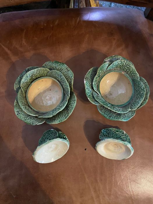 Caixa Couve Manuel Mafra Caldas da Rainha séc XIX 11 cm