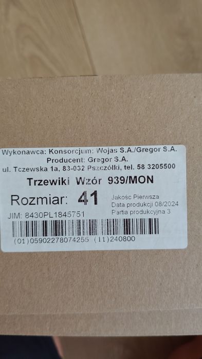 Buty wojskowe brązowe.