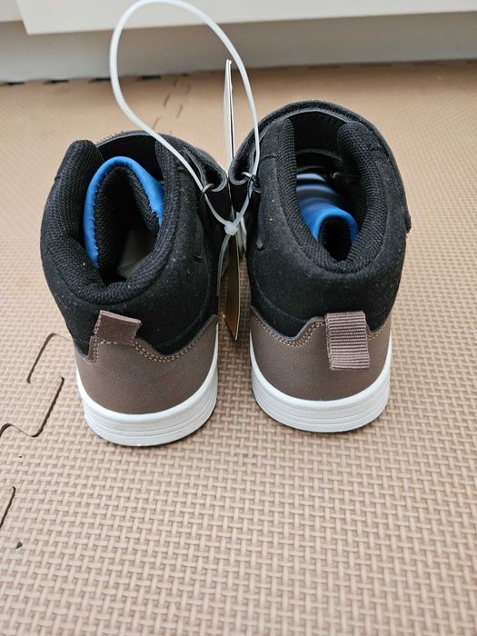Buty zapinane na rzep nieocieplane 31