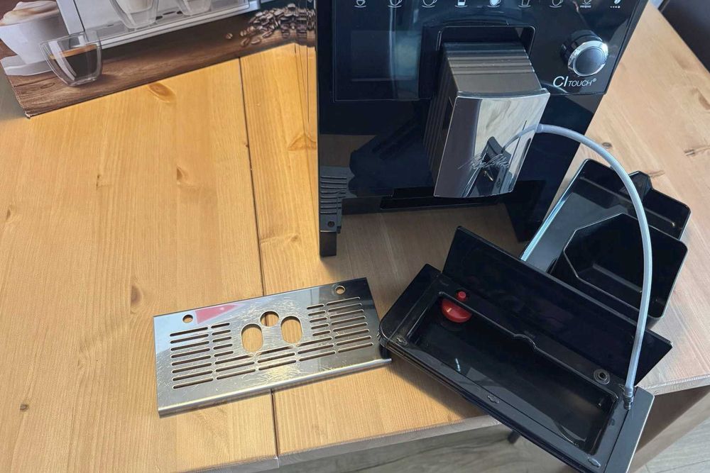 Ekspres do kawy Melitta CI Touch czarny F630-102