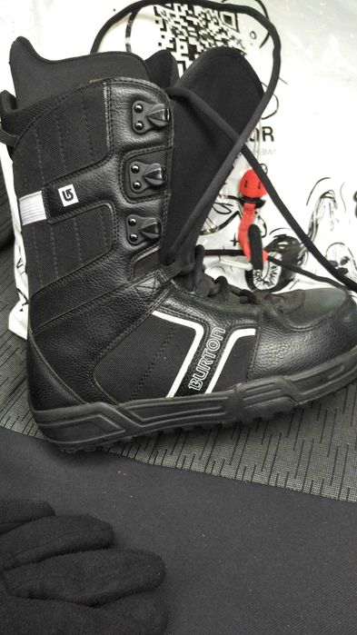 Ботинки розмер 40