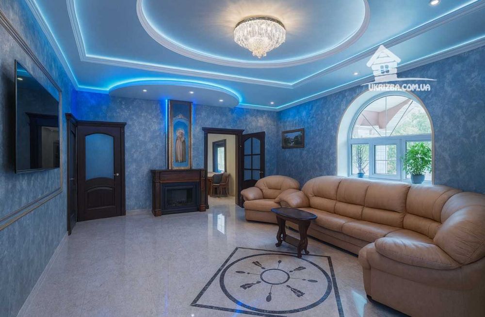 Будинок 280кв. 1 км від Великої кільцевой. Оренда на 1-3 місяців. Без%