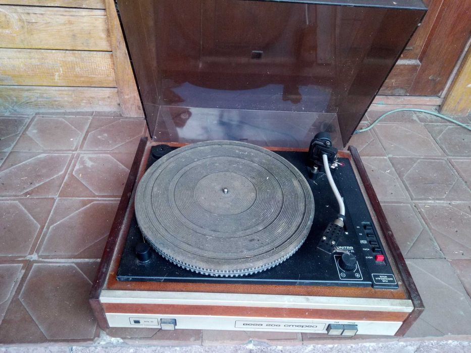 Проигриватель Вега 206