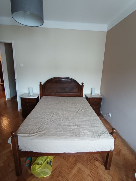 Vendo cama quarto casal