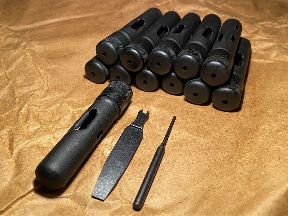 Радянський пенал АК, АКСУ, АКС-74у на 2 предмета виколотка і викртука