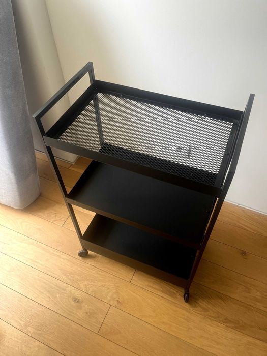 Carrinho IKEA NISSAFORS + mesa de apoio BURVIK - tudo por 20€