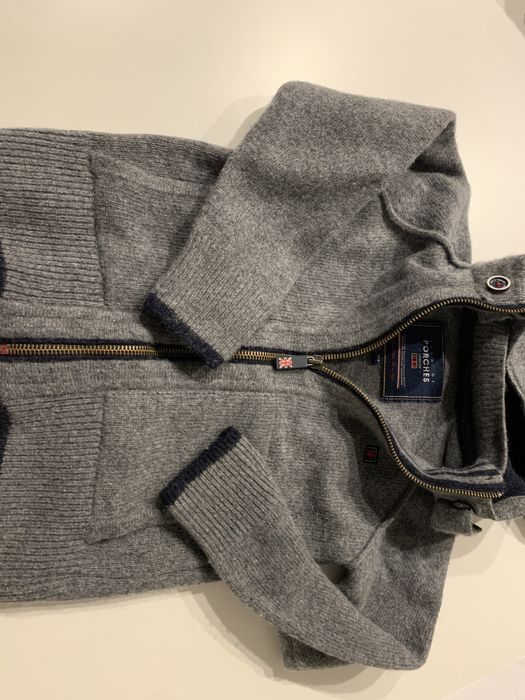 4 Casacos tamanho 3 anos ( em ótimo estado)