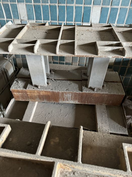 Пресс форми на вібропресс БП-150 Вібропрес .Матриця