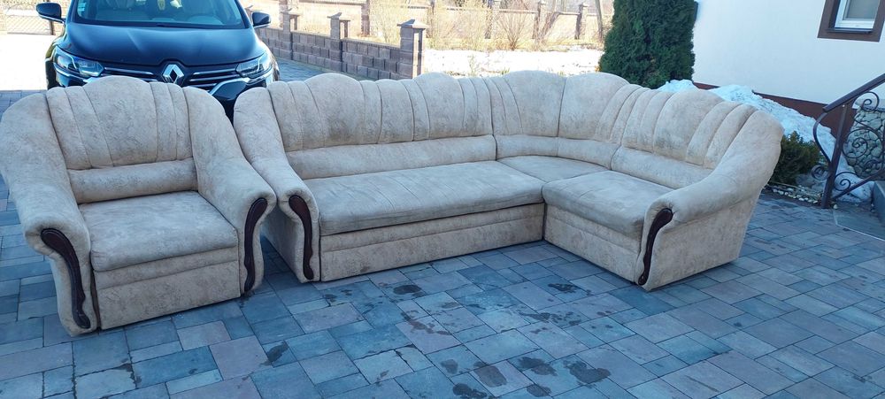 Кутовий диван з кріслом