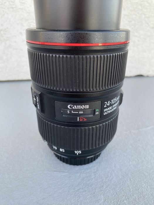 Canon EF 24-105 f4 L IS II USM + Canon EW-83M