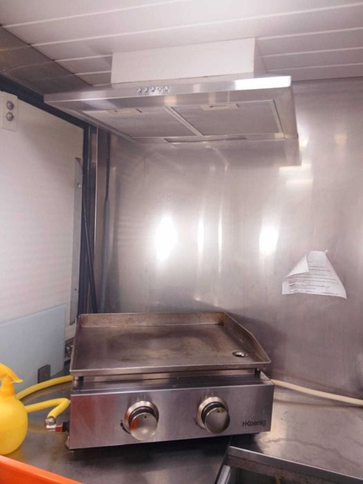 ROULOTE STREET FOOD 3x2 pronta a trabalhar