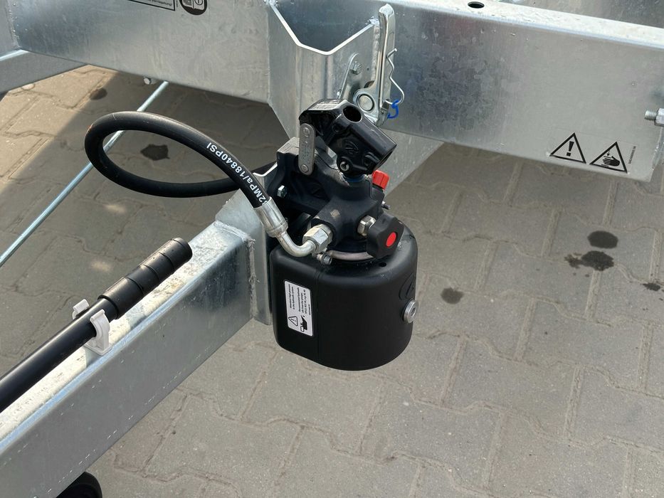 Nowa laweta samochodowa 565 x 210 TEMARED CARKEEPER 5820/3 3,5T