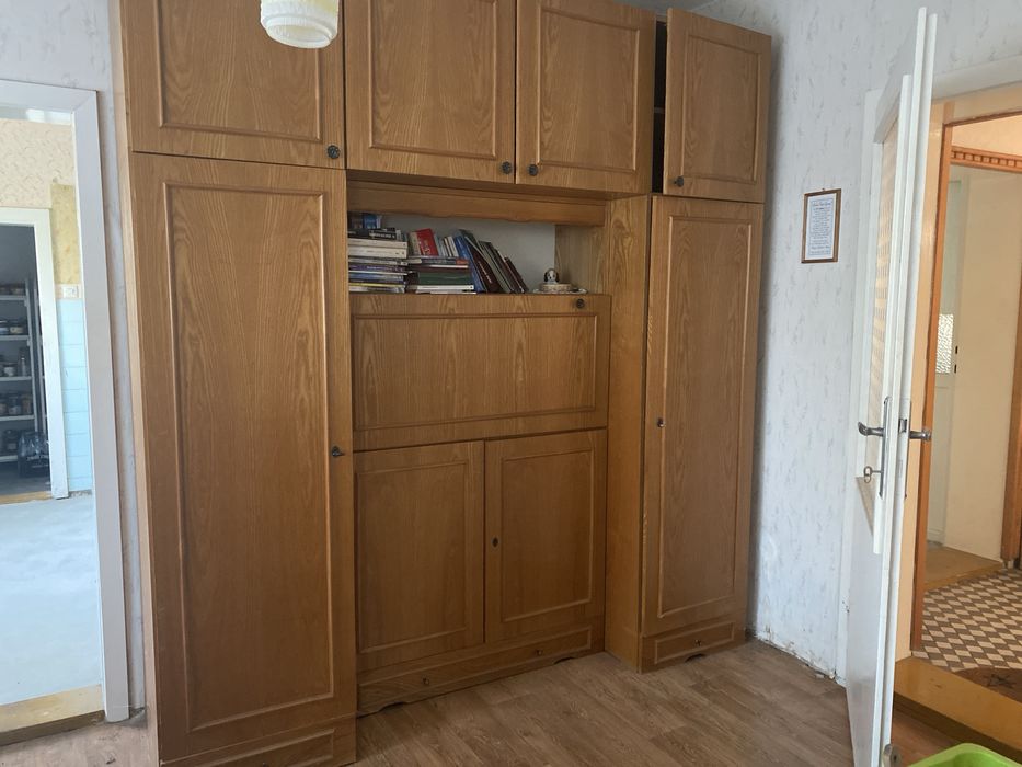 Szafa  250 cm i biurko