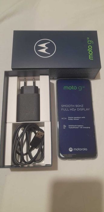 Smartfon Motorola Moto G32 (6 GB RAM, 128 GB), Szary, Nowy