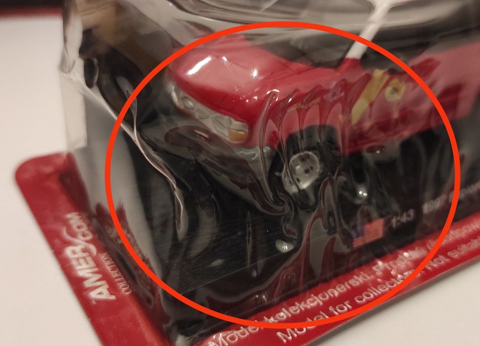 Model w skali 1:43 Explorer XLT USA Philadelphia 1997 (M13)