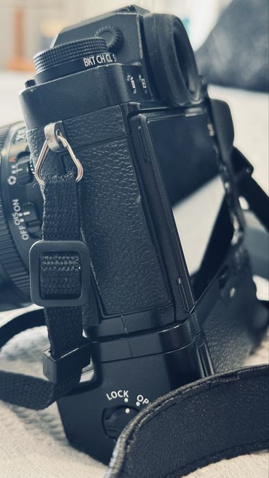 Fujifilm X-T1 + Grip + 2 baterias + Grip BOM ESTADO