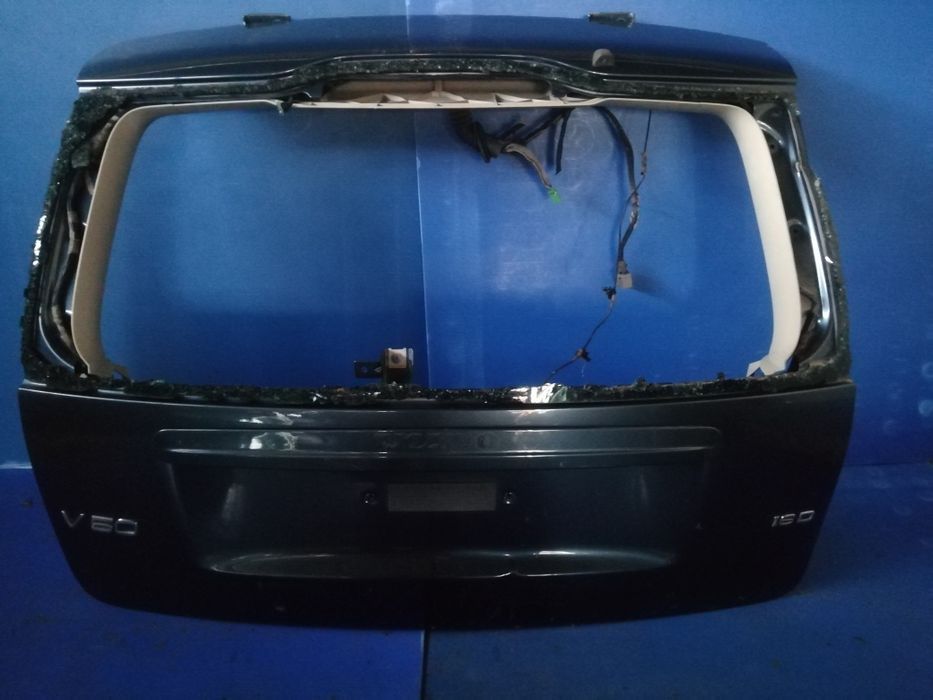 Tampa da mala para volvo V 50 ano 2008 sem vidro