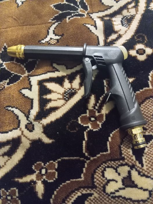 Водяний пистолет