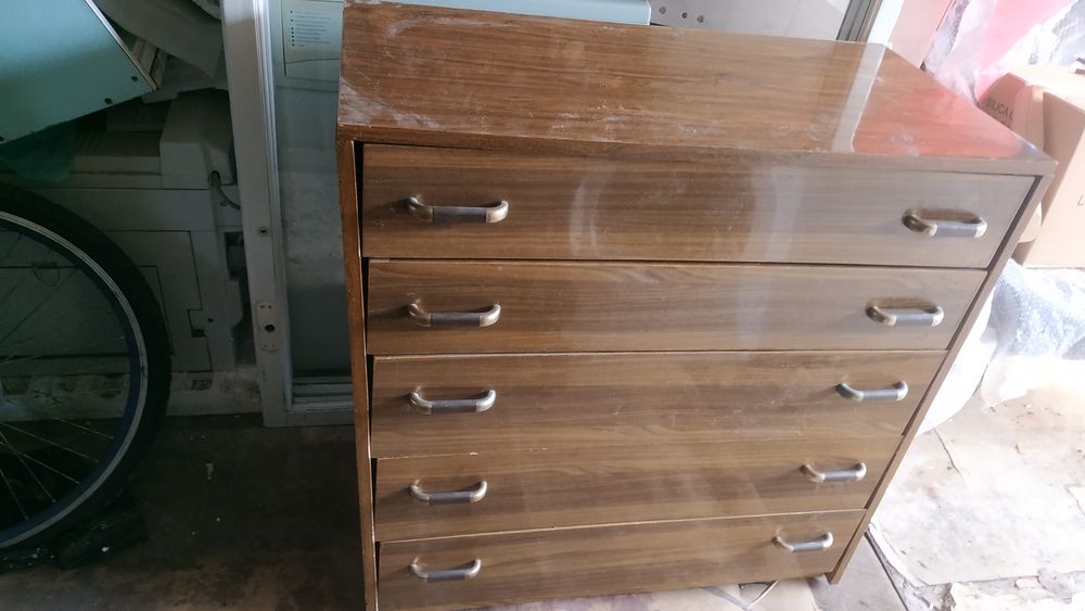 Продам комод на 5 ящиков