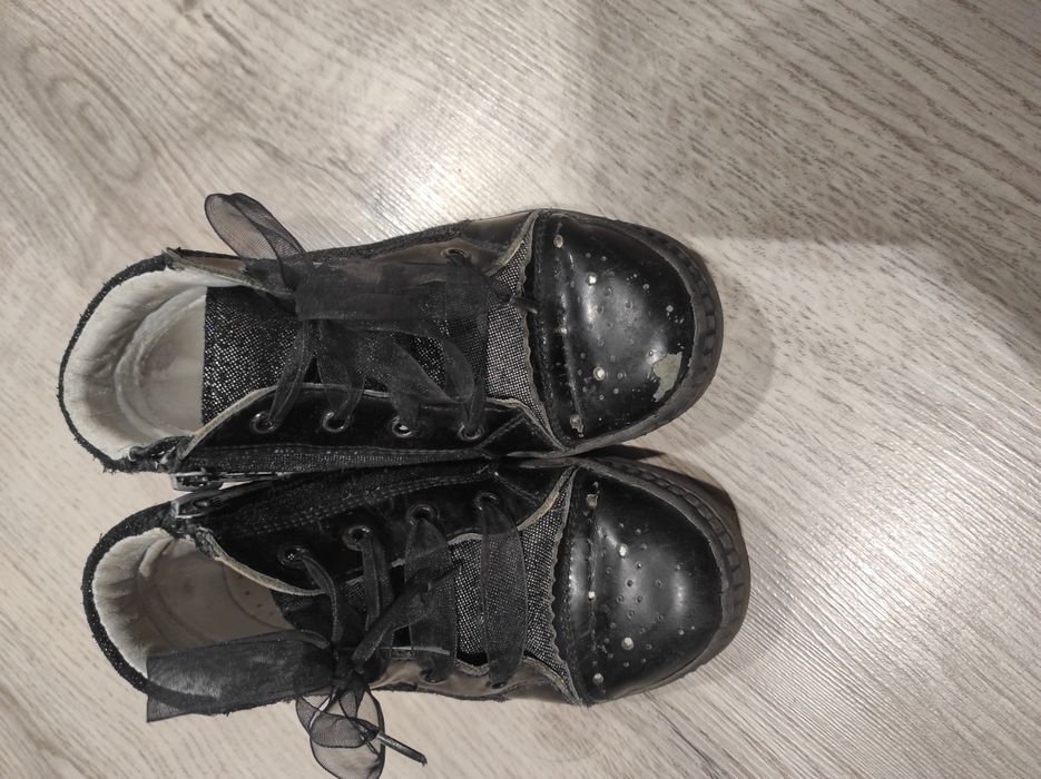 Oddam buty Bartek, rozmiar 25