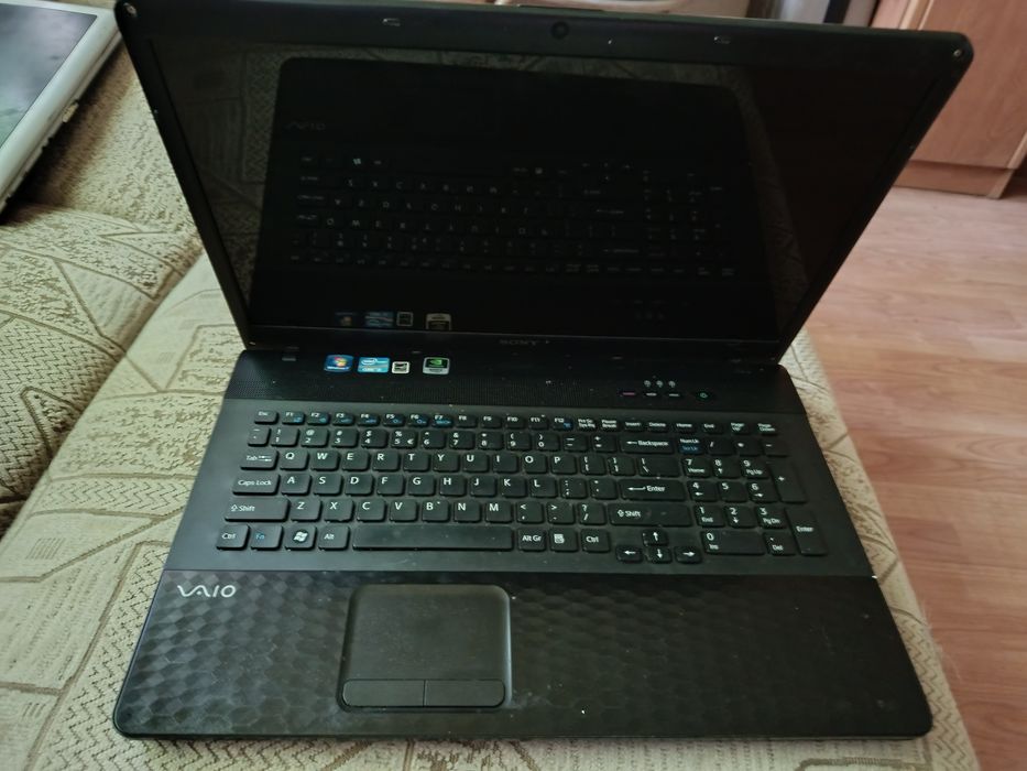 Laptopy na części