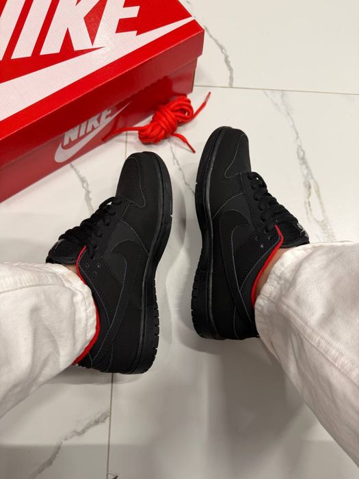 Nike SB Dunk x Supreme 94 Black