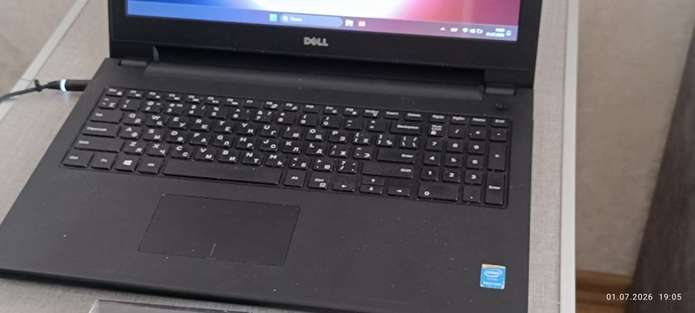 Ноутбук Dell Inspiron 3543 / Intel Pentium 3805U / 8GB RAM/ ssd120GB