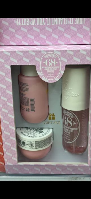 Kit Sol De janeiro 59 68 62 40