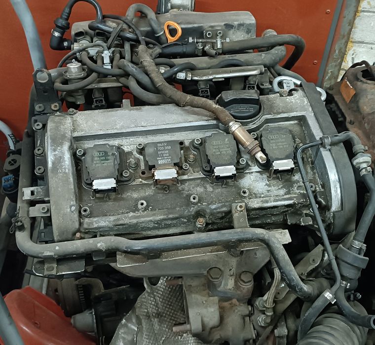 Silnik 1.8t kompletny AEB