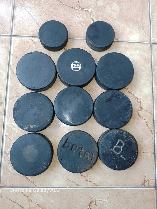 щайбы для игры в хокей 11 шт