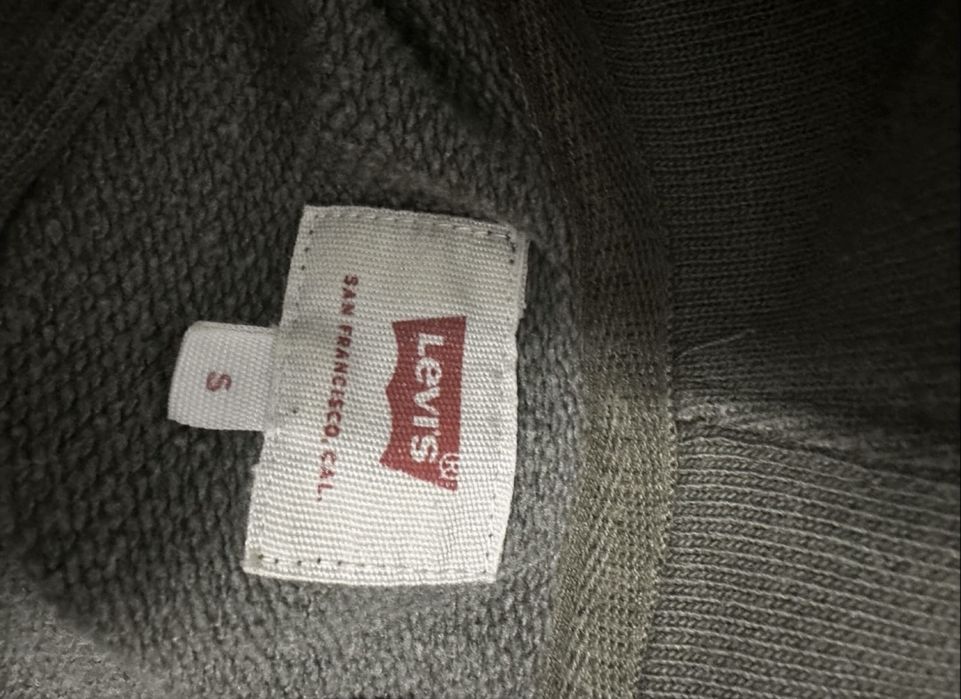 Худи levis.