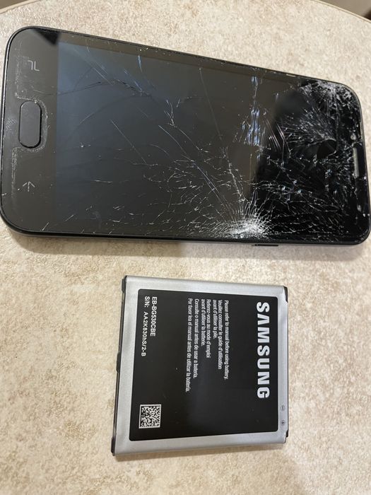 Смартфон Samsung Galaxy j2 наушники айфон apple