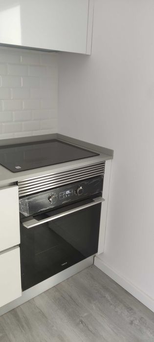 Moradia T3  com renovação integral a estrear, em Campolide, Lisboa