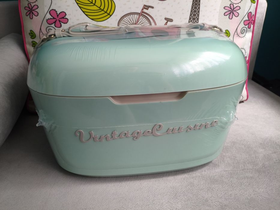 Lodówka turystyczna retro styl Smukee 18,8 L nowa