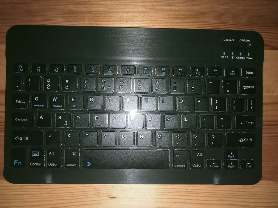 Sprzedam klawiaturę bluetooth